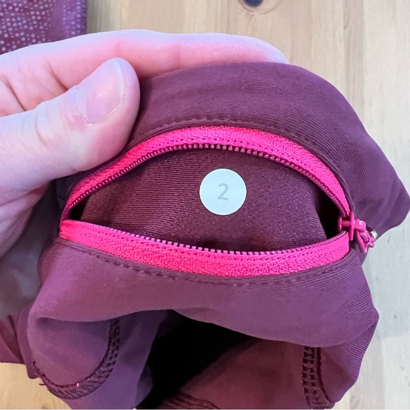 Lululemon size 2 scalloped leggings maroon - Picture 5 of 8